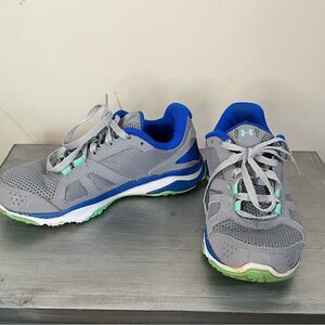Under Armor Women’s Micro G Strive Grey Running Shoes Sz 7.5